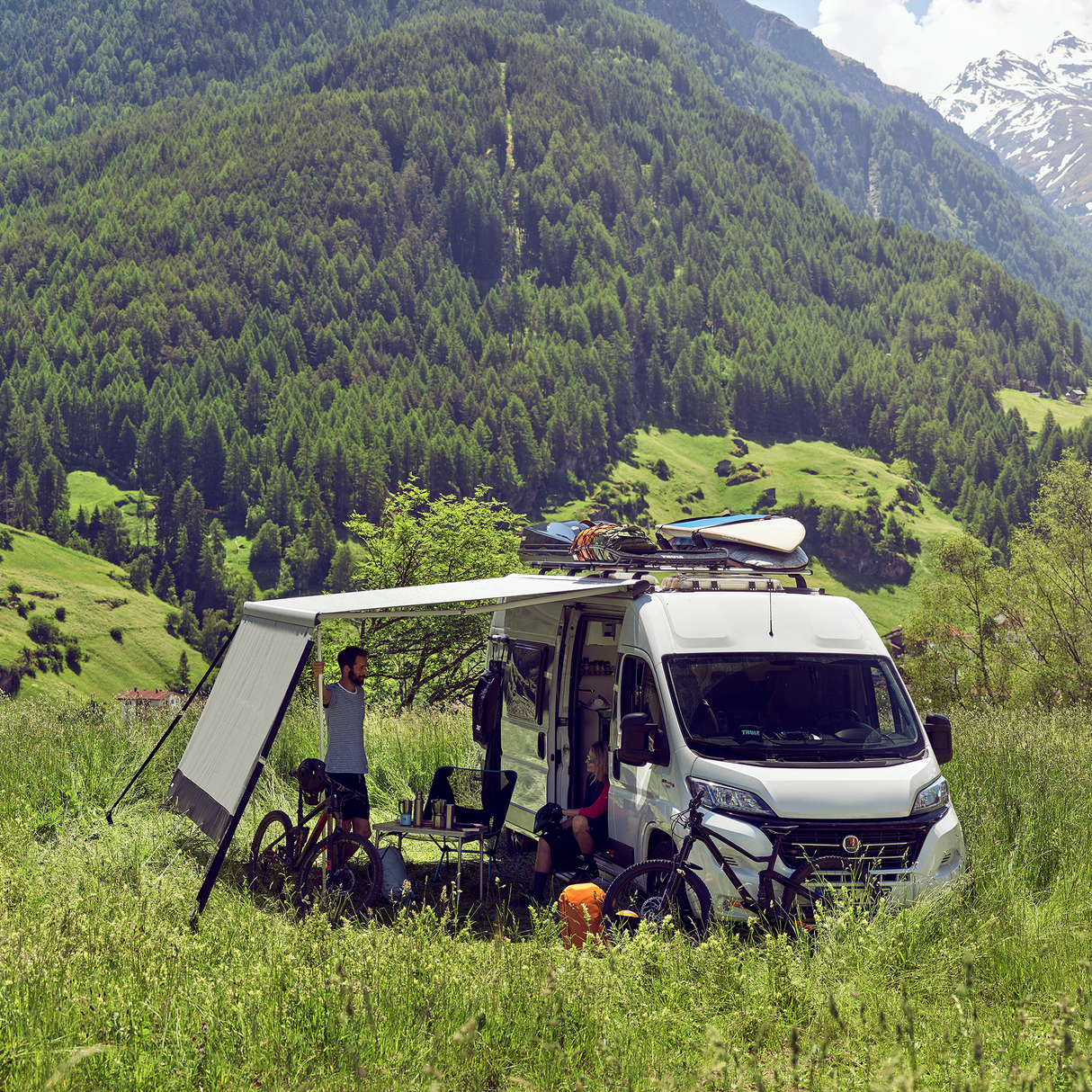 Thule Sun Blocker G2 Front Awnings