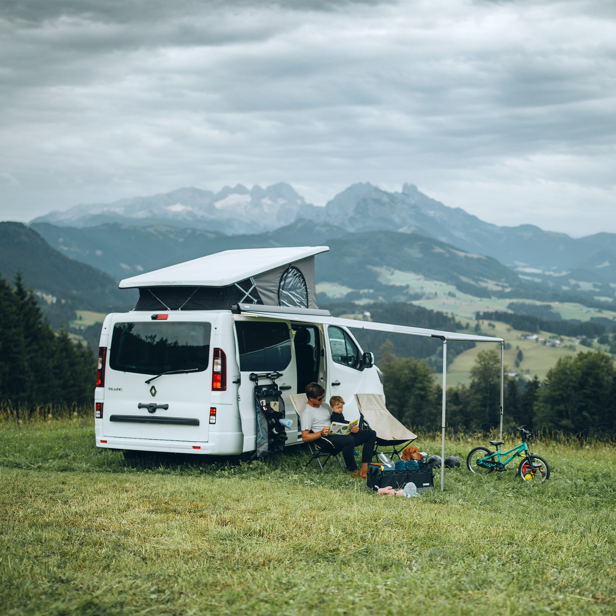 Thule Outland Awning (2.3M / 7.5Ft) - 320011 Awnings
