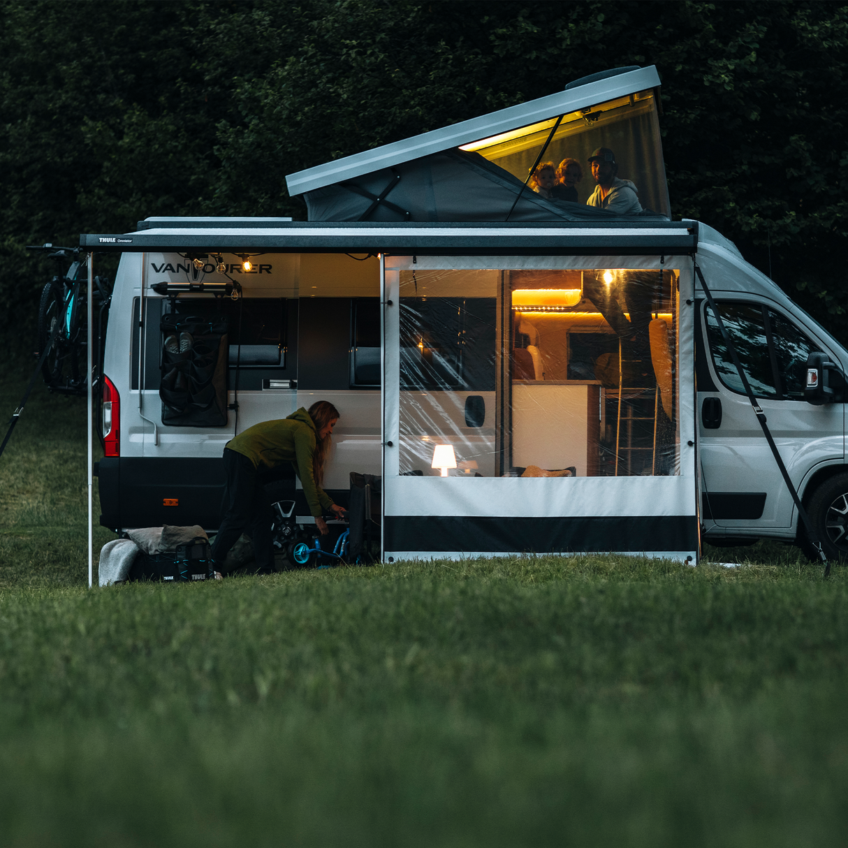 Thule Rain Blocker G2 Front Awnings