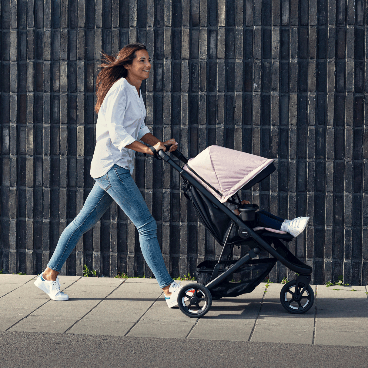 Thule Spring Leg Rest Stroller