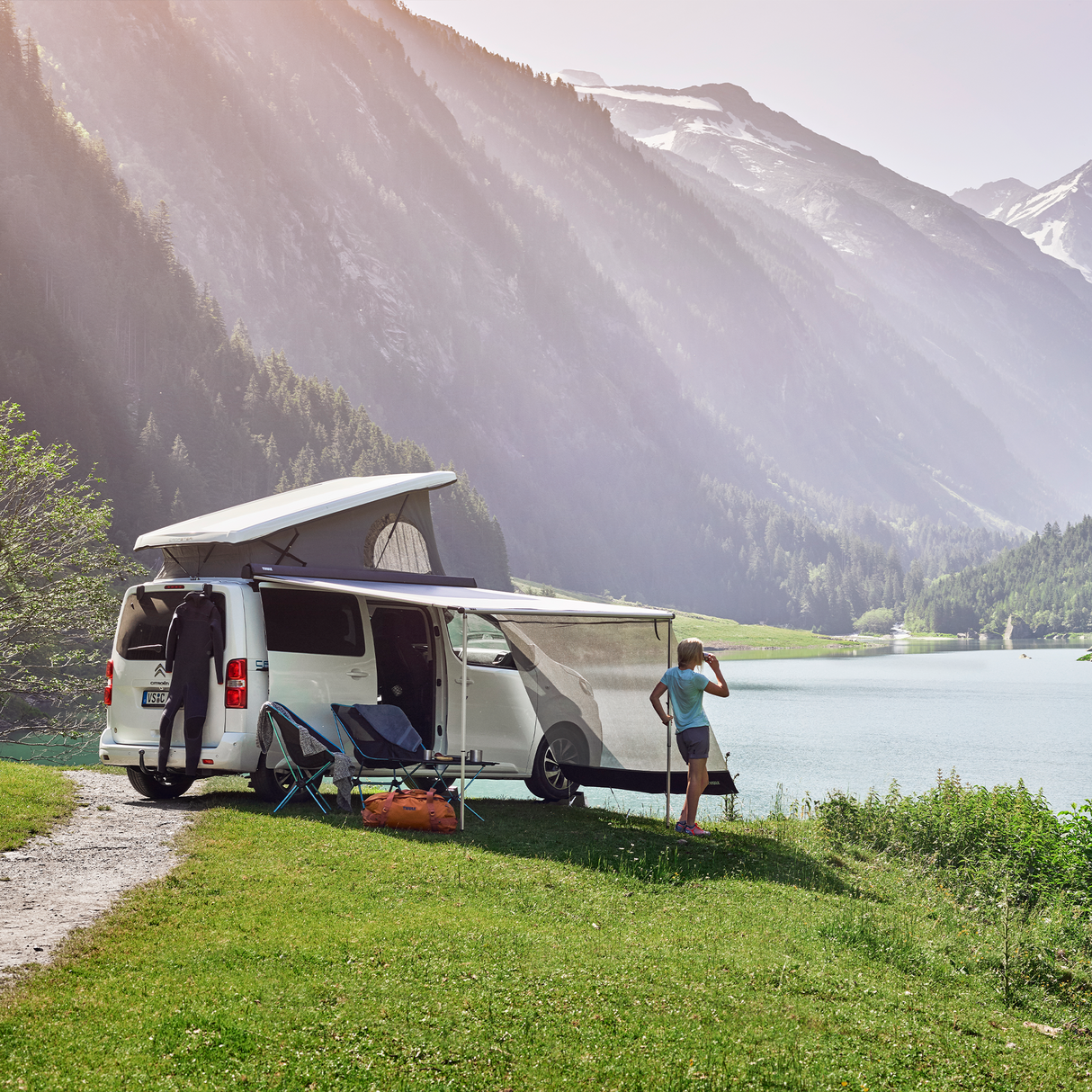 Thule Sun Blocker G2 Side Awnings